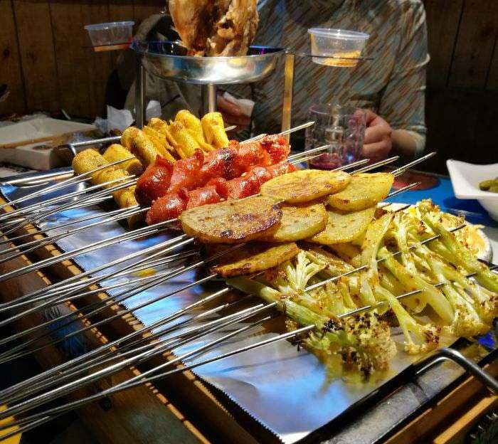 莱山音乐烧烤吧